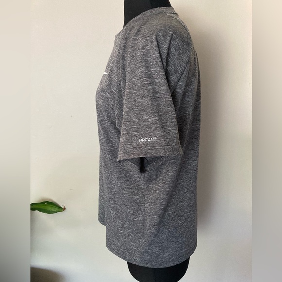 Nike Dry-Fit Short Sleeve Hydroguard T-Shirt MEN'S M - Picture 2 of 4